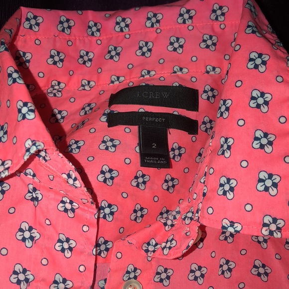 Shirt - Picture 2 of 6